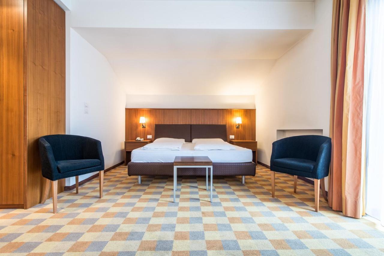 Hotel Tubris Кампо-Турес Екстер'єр фото